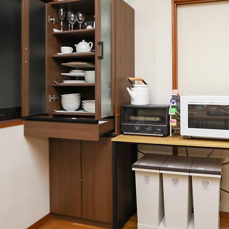1日1組様限定の貸し切り民泊です間取り2Ldk無料駐車場1台分のみ有り全館完全禁煙です屋外喫煙所無し冬季12月1日から2月28日は駐車場使用不可能です Appartement Fukui Buitenkant foto